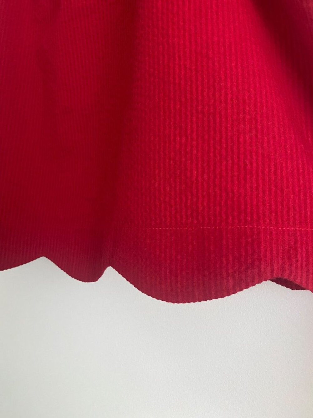 Lauren James Women’s Red Scalloped Seersucker Skirt Size M Elastic Waist - Picture 3 of 6